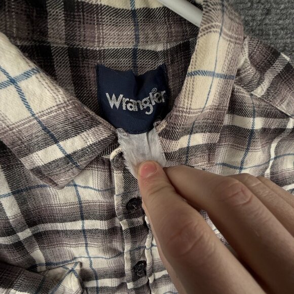 VTG Wrangler Short Sleeve Flannel Button Up Shirt Men Soft Plaid Colorful M/L - Picture 8 of 16